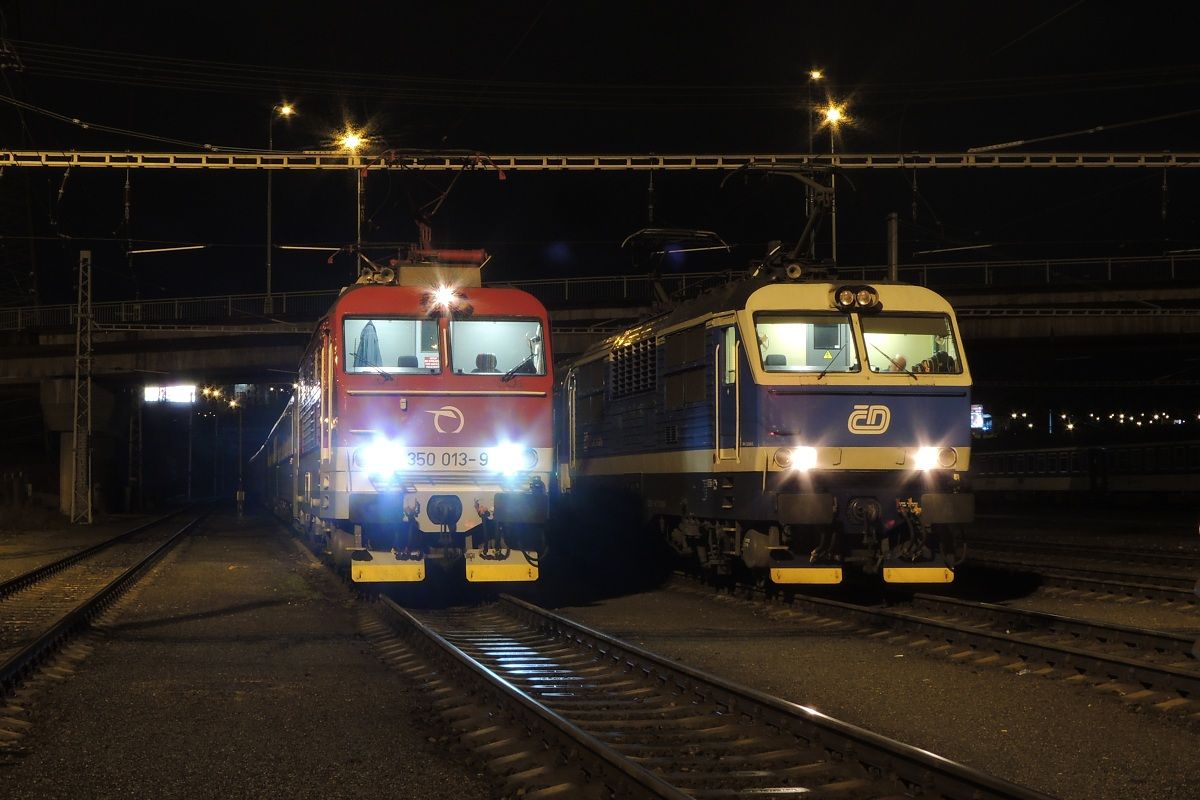 350 013 R 443 BOHEMIA +151 001 EN 445 SLOVAKIA, Praha PON 29.3.2015