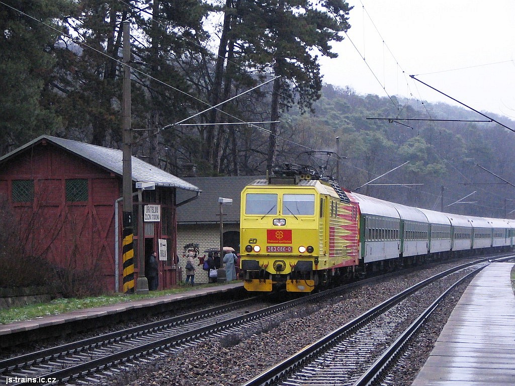 363.086 - R276 Slovan - BA Zelezna studienka