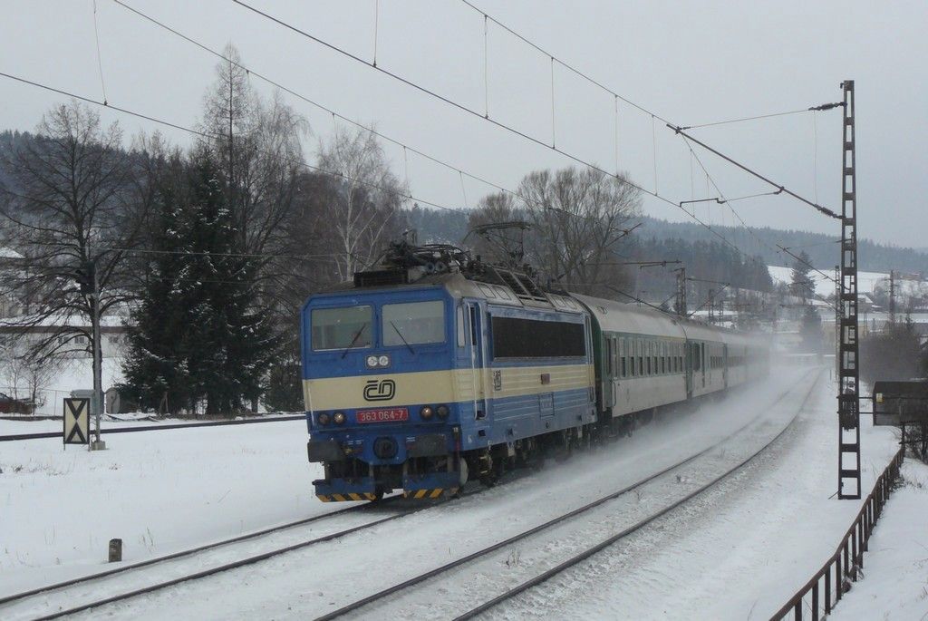 363 064-7 s R 871 Punkva, esk Tebov, 13.2.09