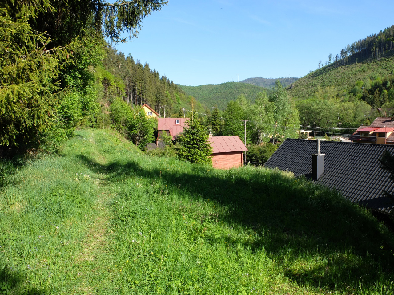 od ban trasa pokrauje, pohled zpt