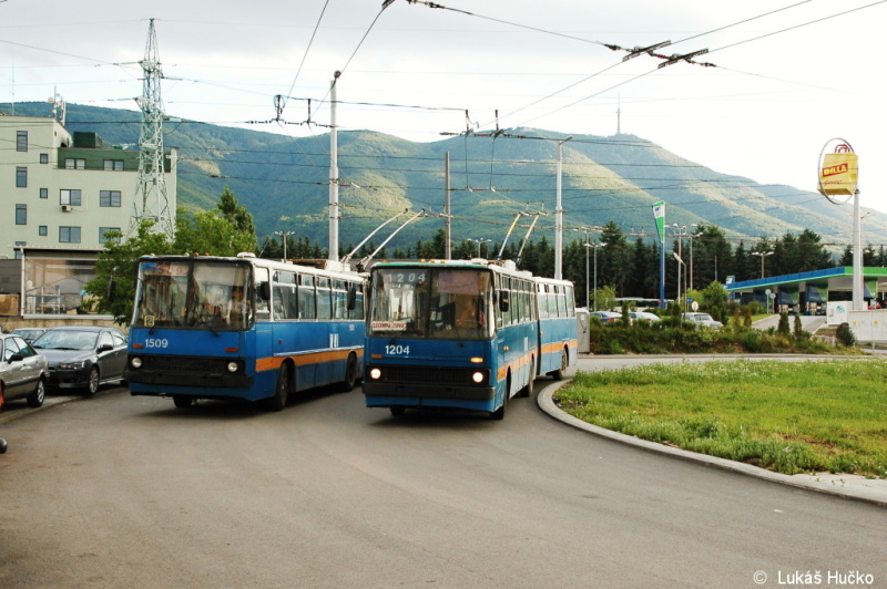 Ikarusov duo na konen na sdliti Bakston