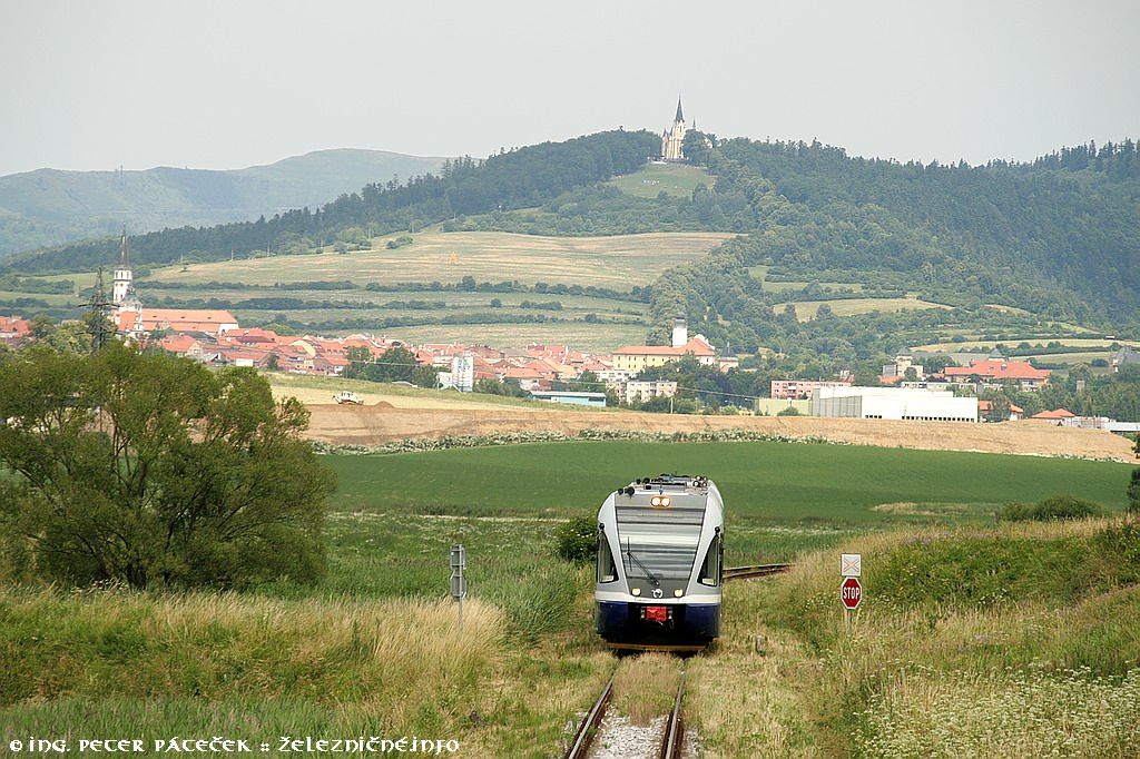 Ptnick vlak na trati SR 186