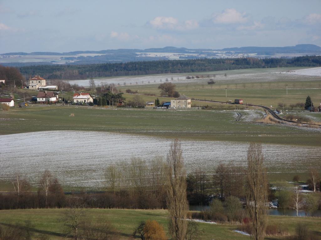 Bezen 2008, Holice - Holice zstavka (za pejezdem na mstskou st Koudelka)