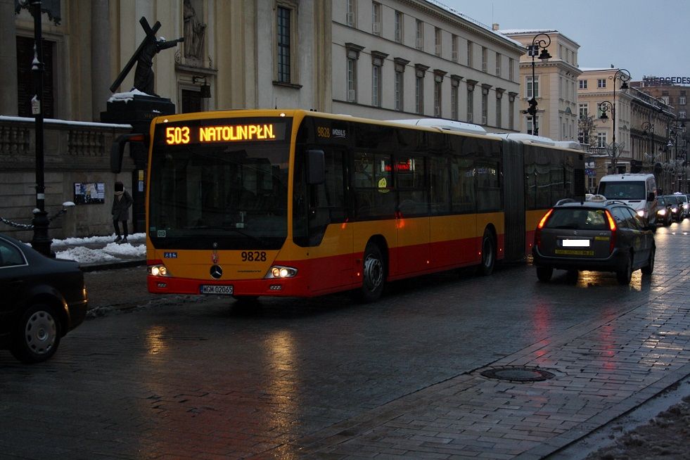 Mercedes v centru msta