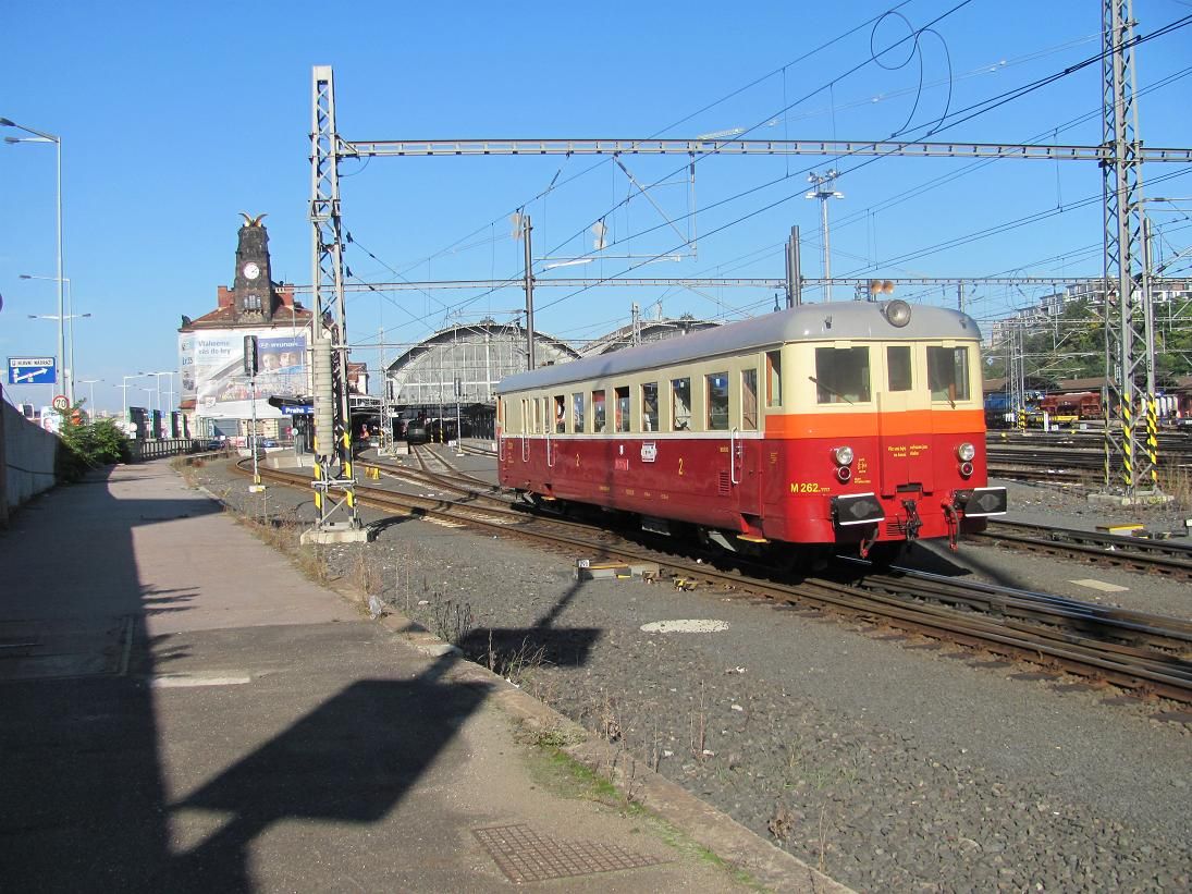 M 262.1117 - Prask motorek - Praha Hl. N. - 9.10.2010