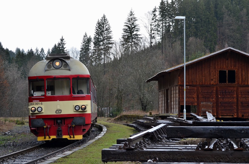 854.001 Jesenn 30. 3. 2015