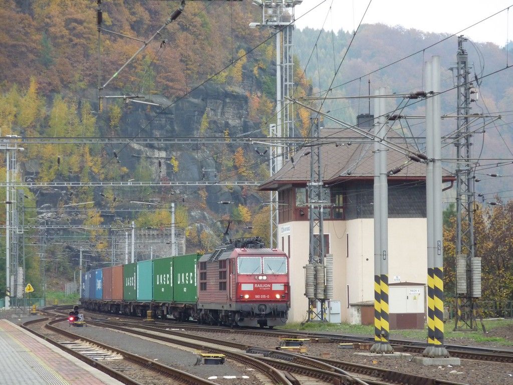 180 015-0, Dn hl.n., 28.10.2011