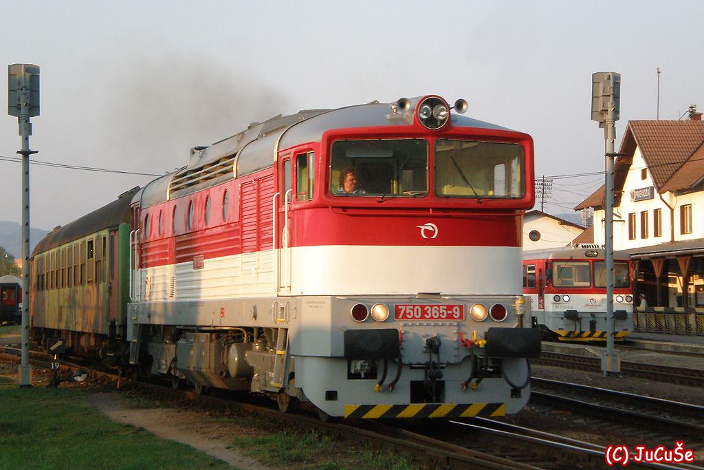 750 365-9, Os 5042, Prievidza, 11. aprl 2009, foto: Juraj evk