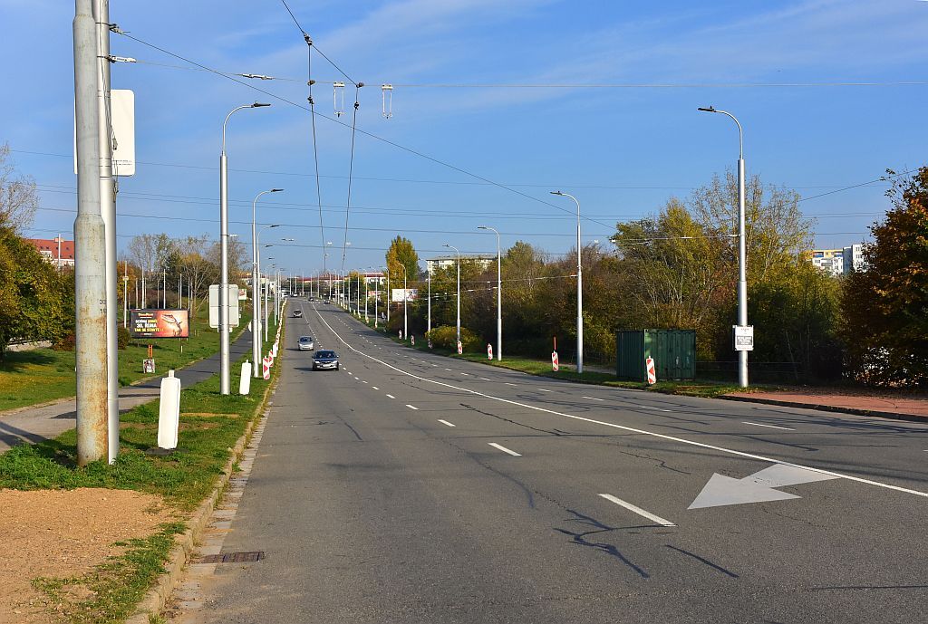 prozatm ukotven konec trolejbusov stopy od Jrovy