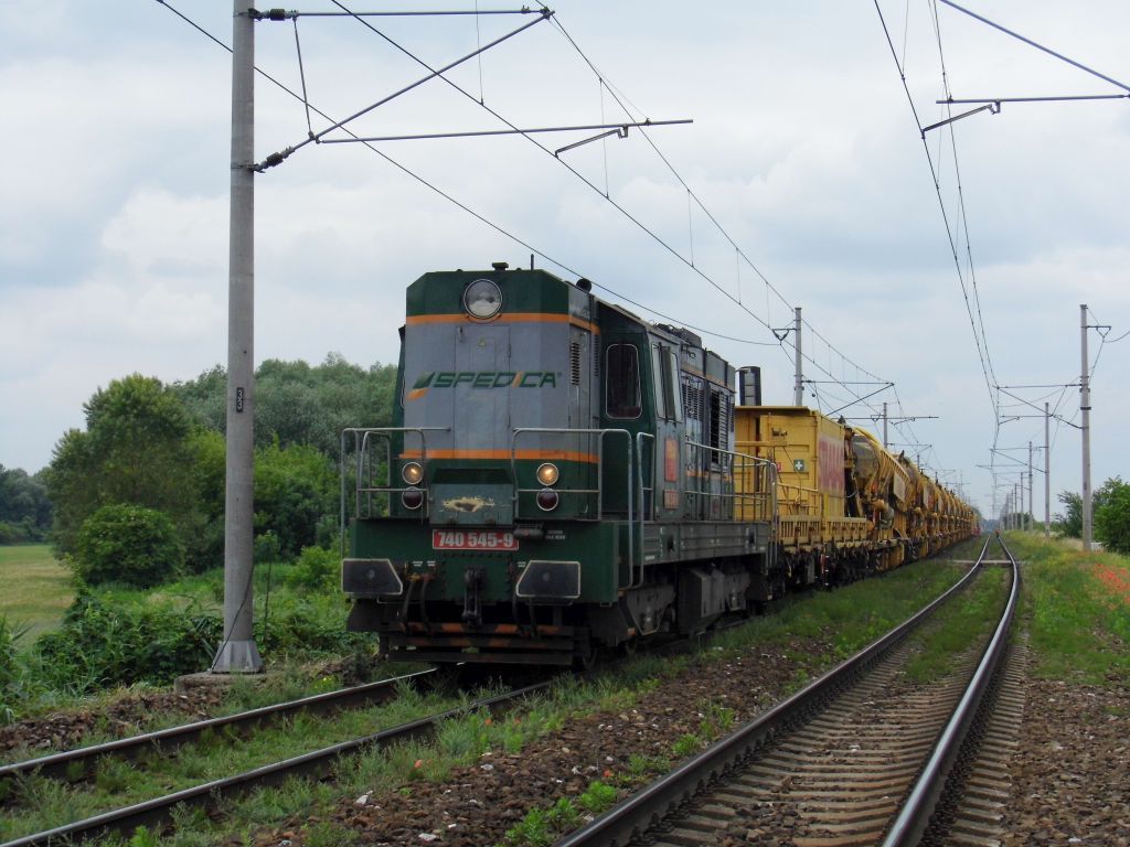 740 545 Kostomlaty nad Labem (14. 6. 2018)