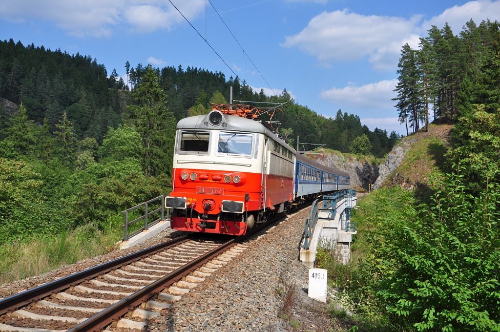 242.213, Os7846, Usti