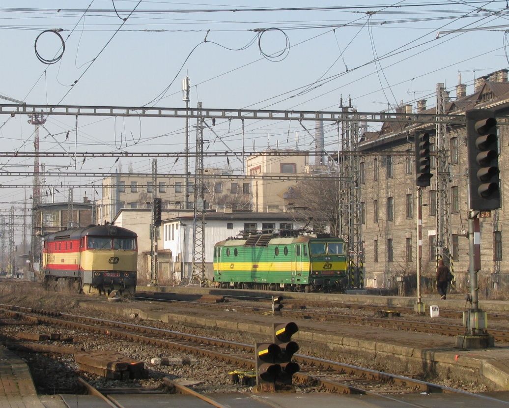 749 257-2 + 163.xxx , Perov 31.1.2012