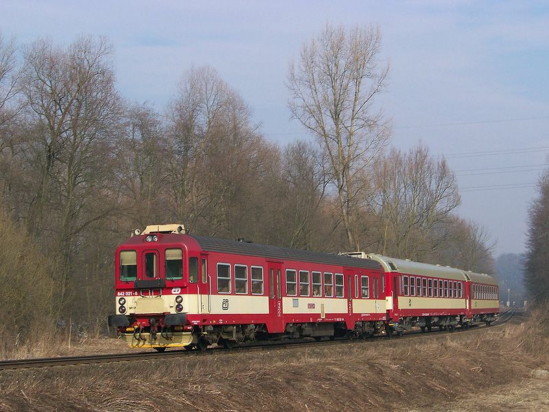 Os 3102 s 842 021-8 a 2xBdtn mezi Vratimovem a Paskovem