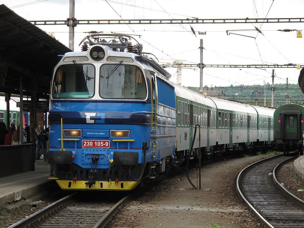 230.105 Os 4600 , Brno hl.n. , 6.5.2009