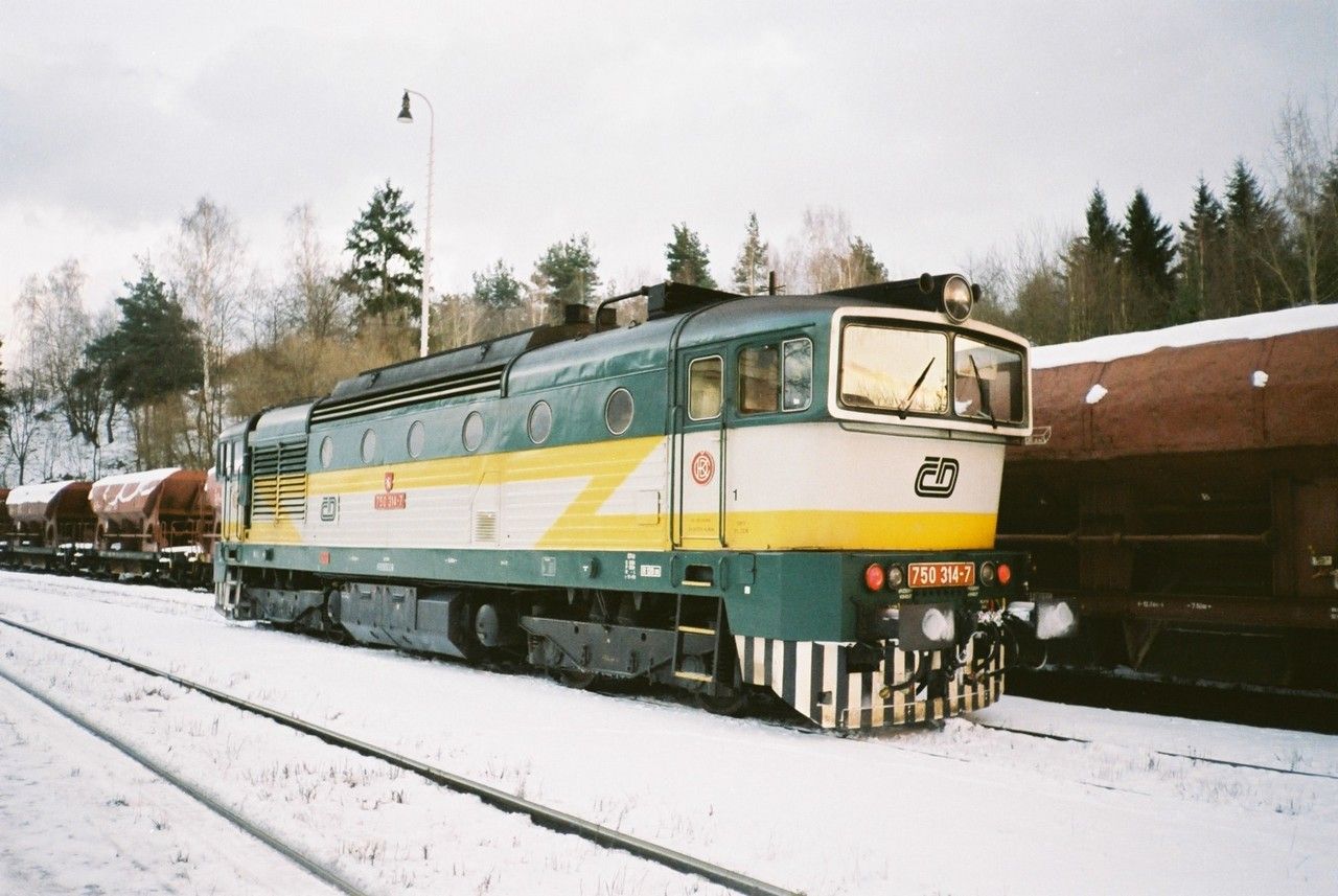 750.314 v Lv ze ihle do Plzn ek na odjezd ve st. Plasy 2.1.2002