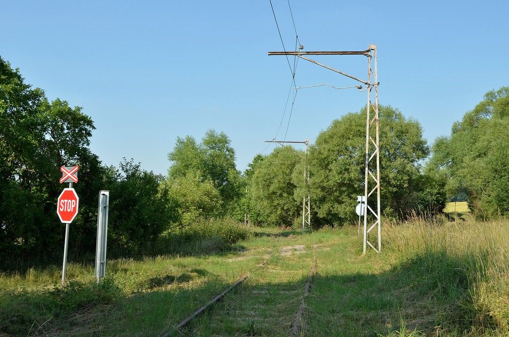 Trolej vak pokrauje fyzicky dl