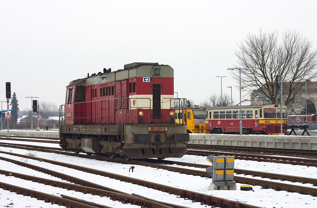 742 137-3, 4.2.2011, Krom