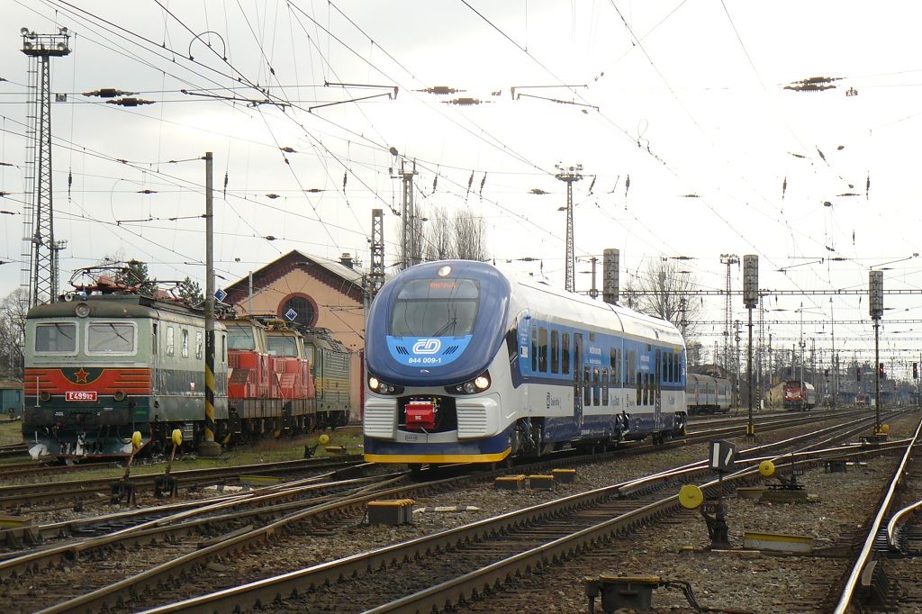 844 009-1+E499.112 Olomouc(4.2.2013,foto-Ale Krka)