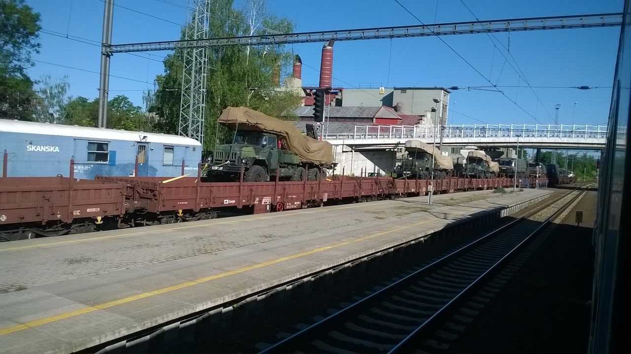 Vojensk transport v Tboe, 7. ervna 2014