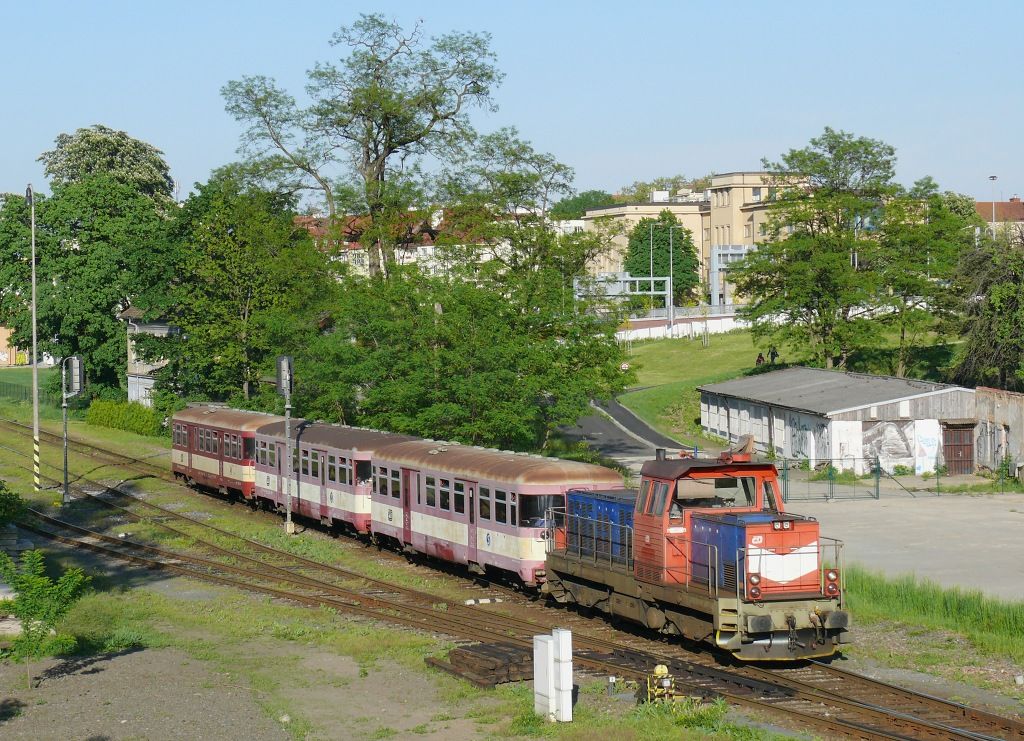 Praha-Dejvice : 714 227-6 se Sp 1883