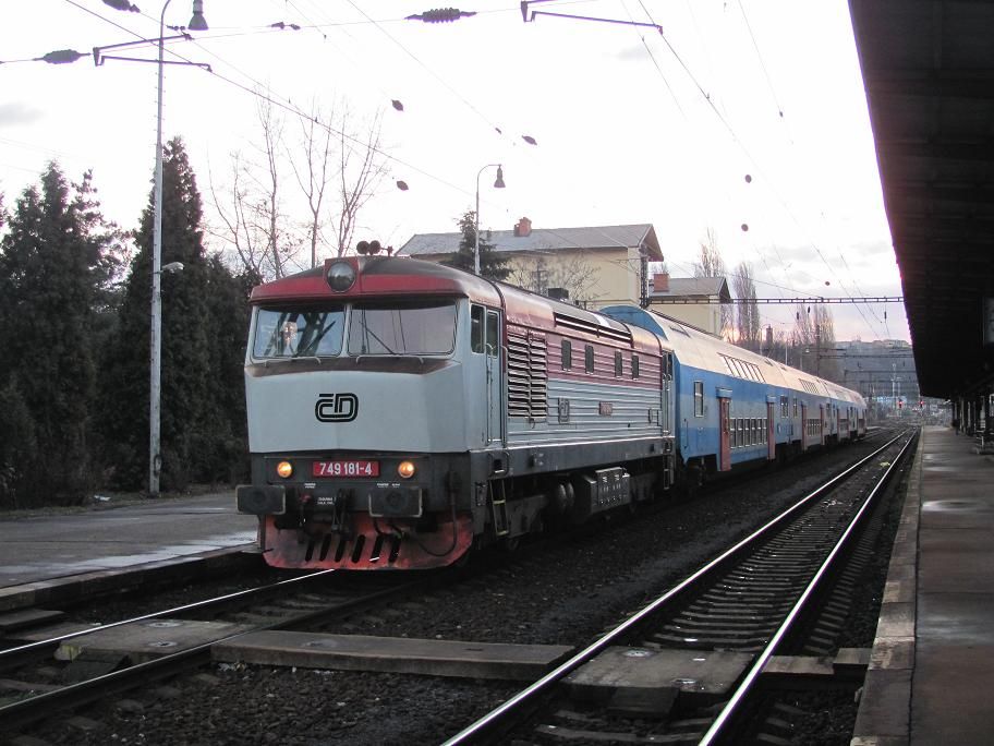 749 181 piv vozy z ONJ - Praha Vrovice - 5.2.2011.