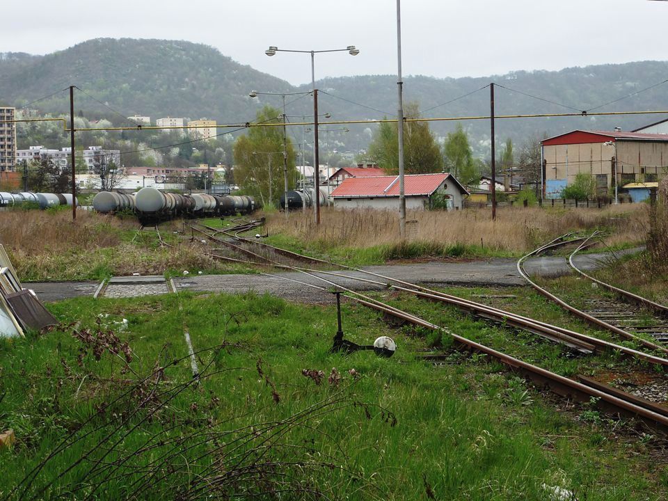 kdysi Netmick rafinrie cukru, nyn soust prm. arelu Tonaso