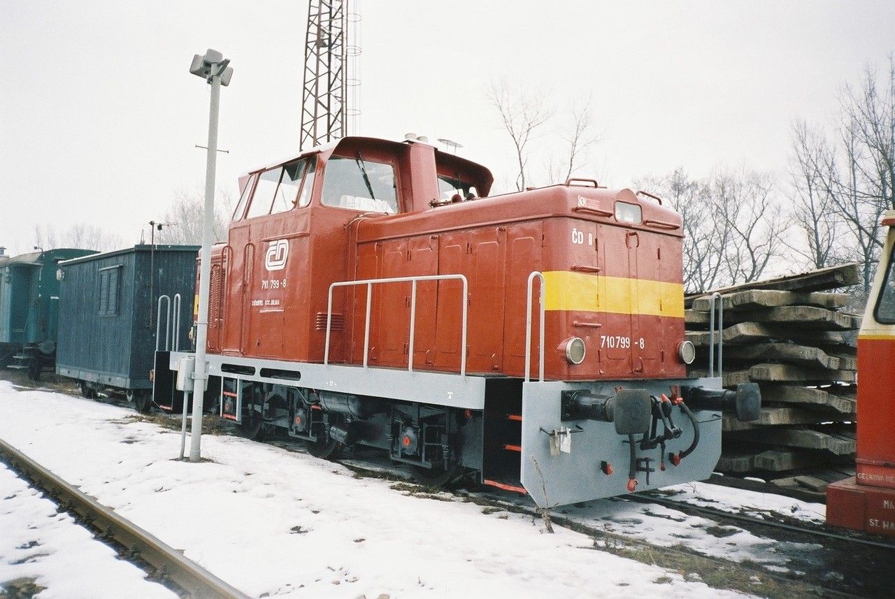 Rosnika 710.799 v st. Svtl nad Szavou 1.3.2003