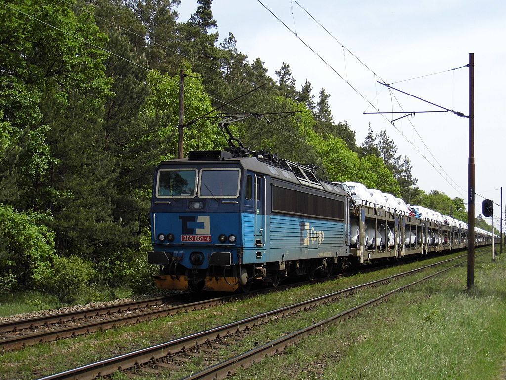 363 051 Dvorce - Otradovice (15. 5. 2015)