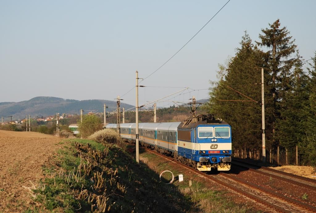 363081 R356 Praskolesy 12.04.09