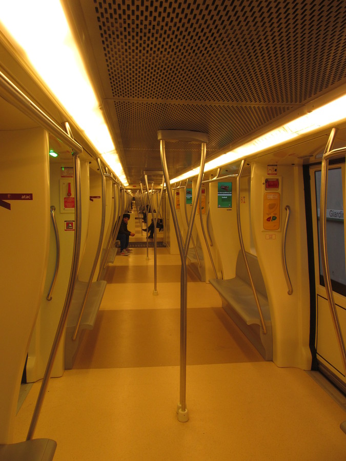Interir soupravy automatickho metra