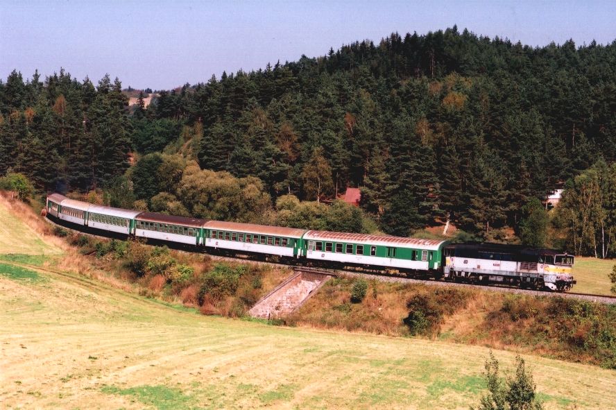 750.287 na 993 u Potvorova 22.9.2006 (neviditeln postrk 749.227).