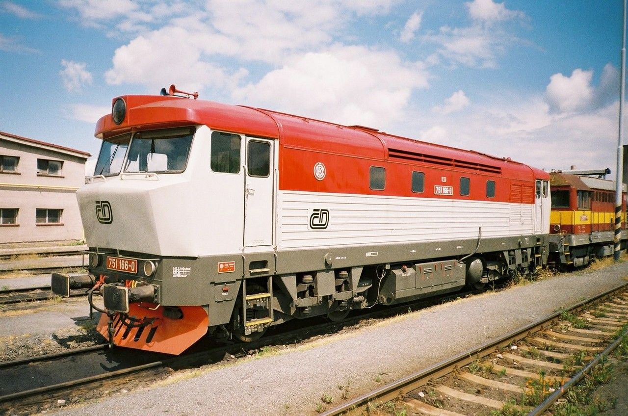 751.166 (T 478.1166) v PJ Kladno 1.6.2001