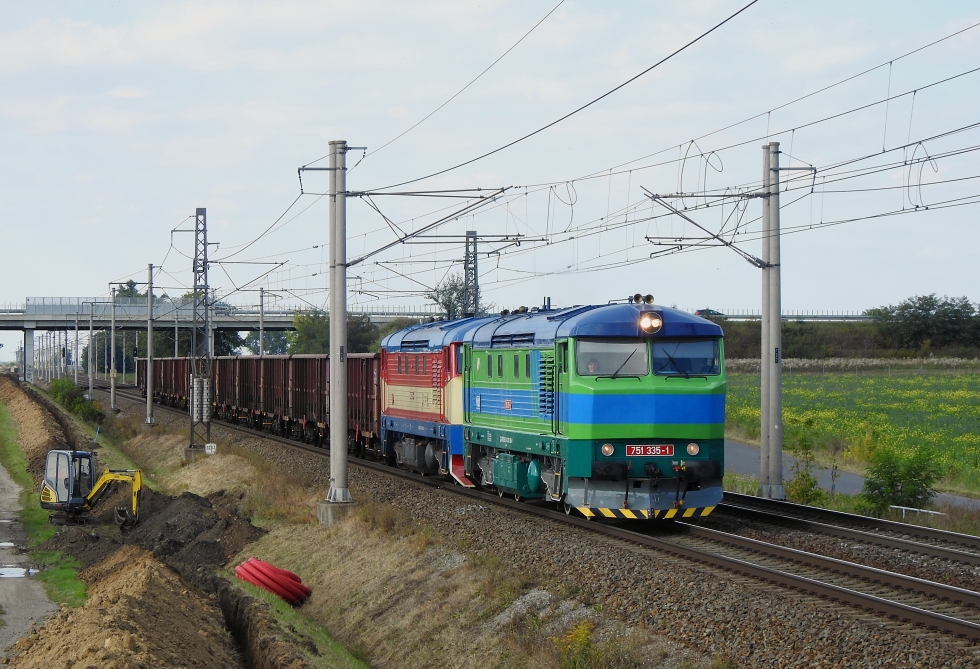 751 335-1+749 251-5 Huln(25.9.2021,foto-Ale Krka)