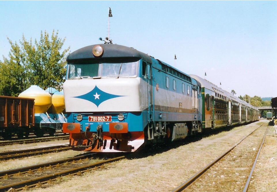 751 002-7 Zln-sted(24.srpna 2003,foto-Ale Krka).