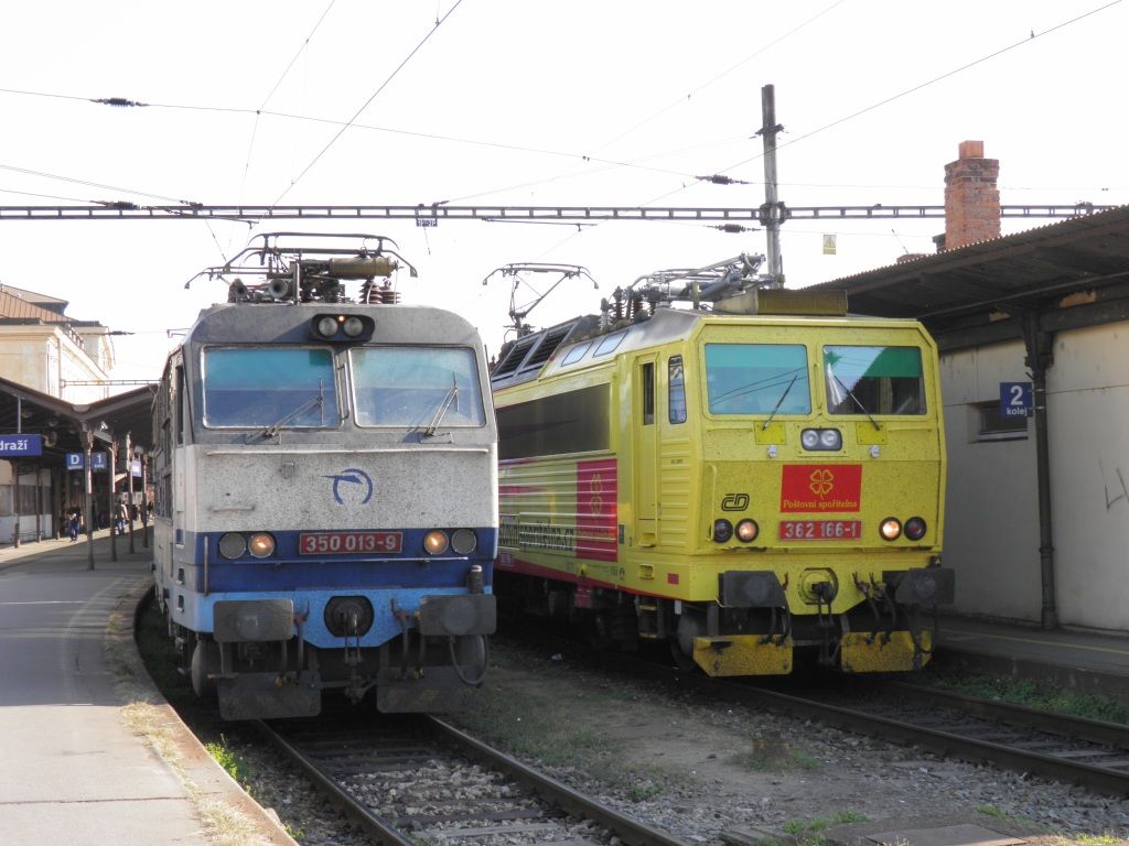 350 013-9 a 362 166-1, Brno hl.n.