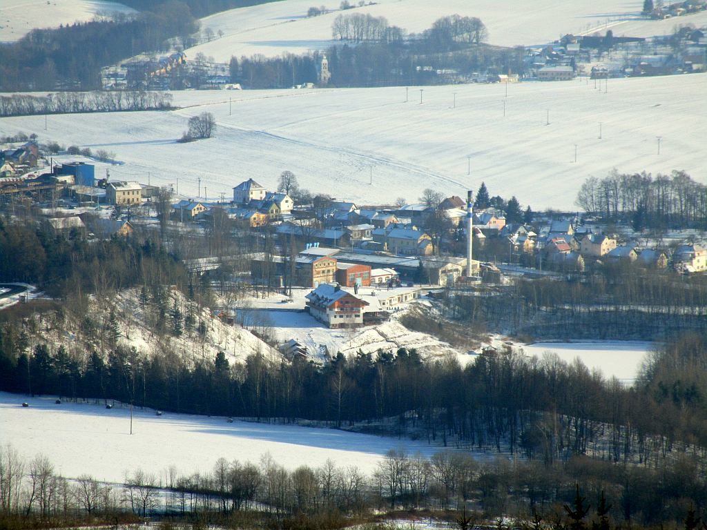 st. Psen z Hemberku (stanin budova je ta s okrovou fasdou vlevo od komna)