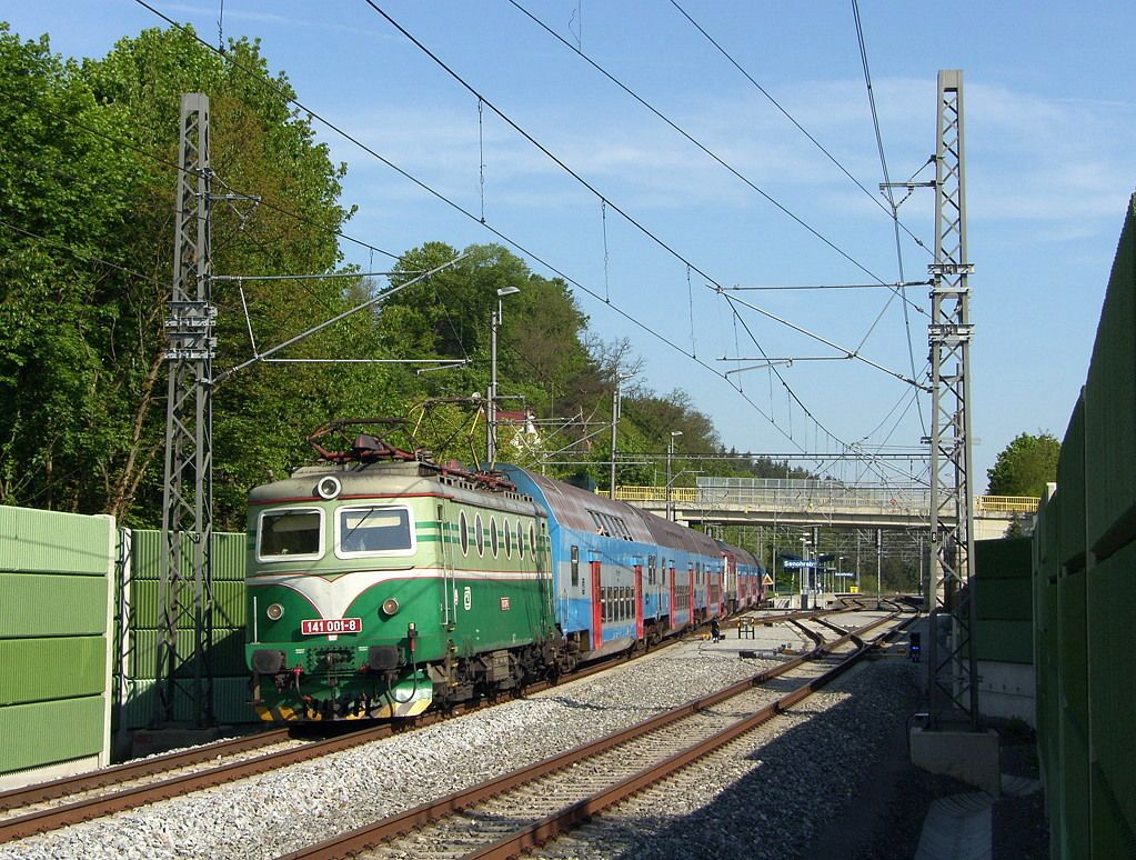 8.5.2009, 141.001 - Bmto - 749.181 - Bmto, Os9207, Senohraby