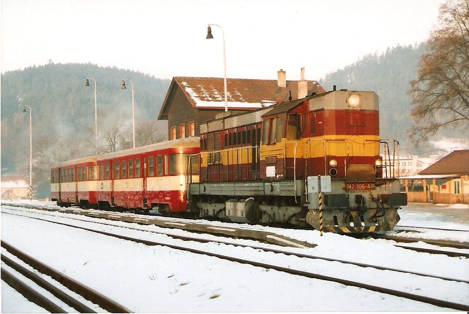 742.306-4 Os14907 Nedvdice 10.02.2005