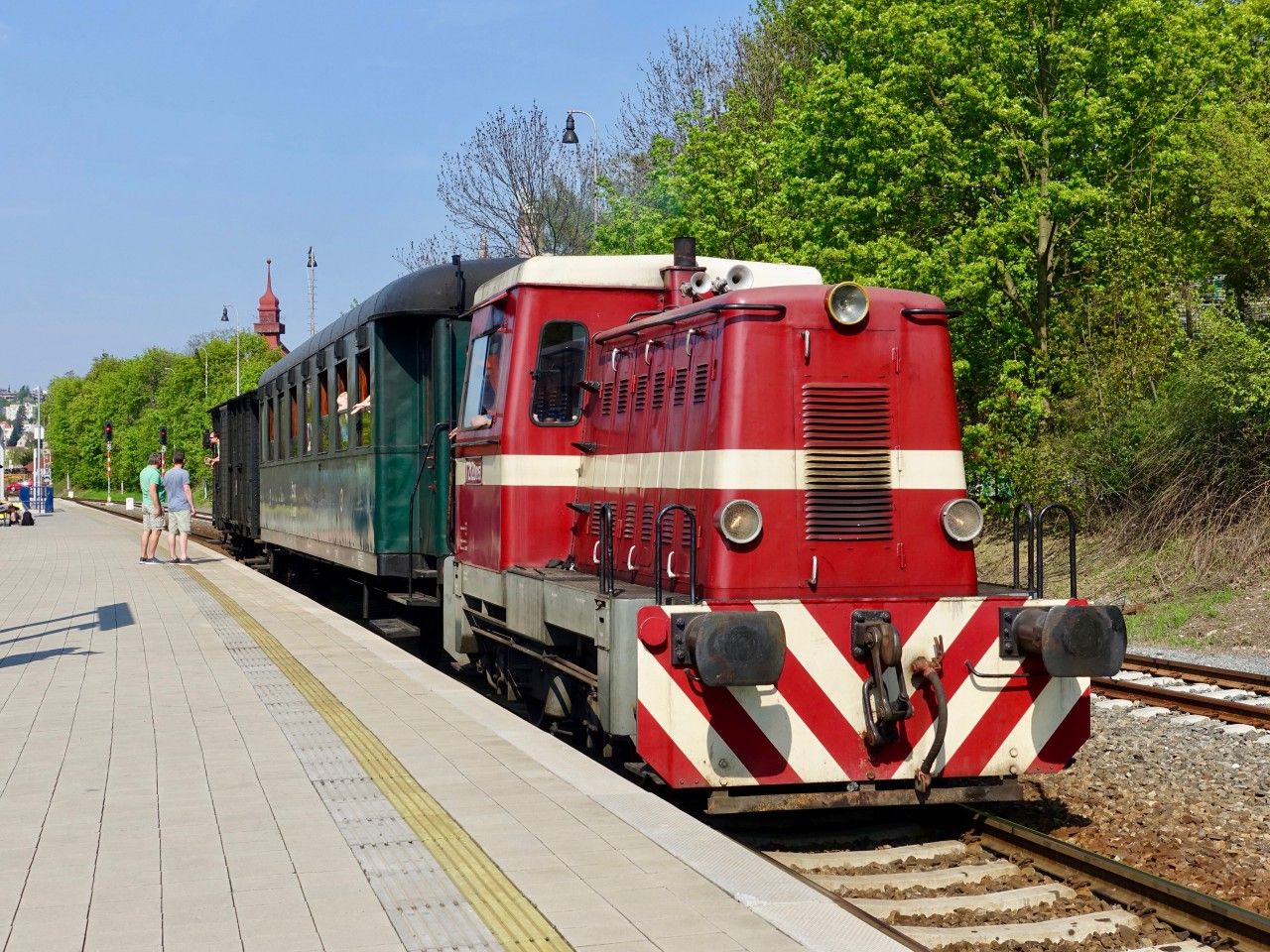 Narozeninov vlak - Praha-Brank