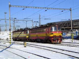 240 044+050