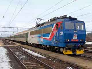 363078