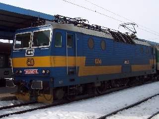 363087