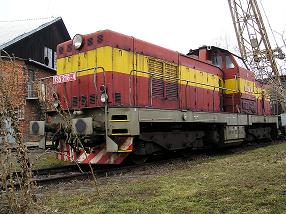 735 216-4  b