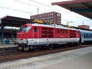 350011