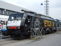 Lokomotiva MRCE dispolok typu Siemens ES 65 F4.