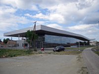 Do vzhledu stanice Osijek v poslední době výrazně zasáhla prosklená lávka přes kolejiště a nedaleké autobusové nádraží.