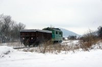 Zpáteční vlak 44230 se blíží k Boguszówu-Górce.