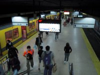 Konen stanice linky E Plaza de los Virreyes umouje mimo jin pestup na Premetro.