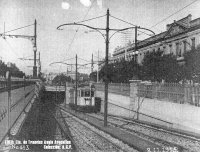 Jakmile linka A dorazila na Primera Junta, postavila se pstupov rampa slouc spoji "premetra": prvn vz soupravy se odpojil, vyjel po ramp na ulici a pokraoval jako tramvaj. Z toho dvodu byly vozy vybaveny dvma dvemi pro vysok nstupit vyuvanmi v tunelech a dvma dvemi se stupnky na koncch vyuvanmi v ulinm provozu. Toto spojen bylo realitou mezi lty 19151926. V on dob byl ale provoz na povrchu velmi intenzivn, a protoe souprava podzemky nemohla odjet z Primera Junta, dokud nepijel vz z povrchu, dochzelo ke zpodnm dokonce i v tunelu, a proto bylo rozhodnuto o tom, e se spojen zru.