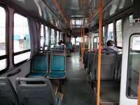 Interiér modernizovaného rosarijského trolejbusu.
